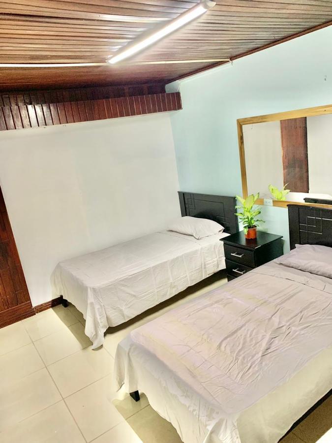 Global House Cr Hostel Backpackers Alajuela Habitacion Compartida 2 Camas Por Habitacion 외부 사진